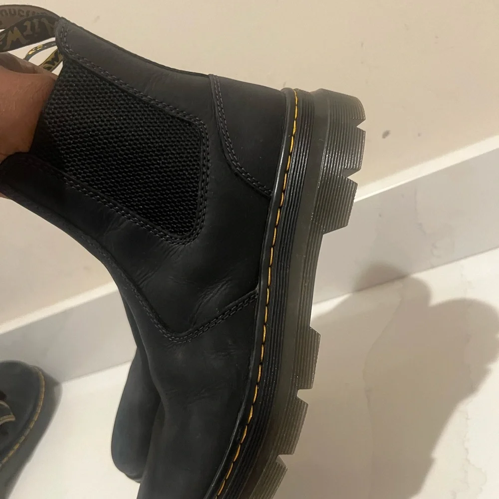 Doc Martens Embury Boots Size 9 M Size 10‎ L